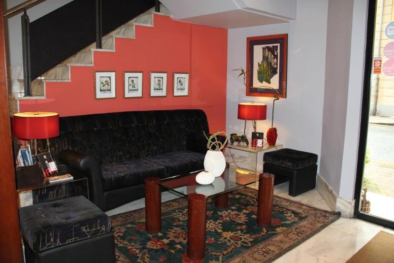 Hotel Oria โตโลซา ภายนอก รูปภาพ