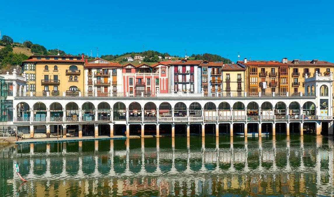 Hotel Oria โตโลซา ภายนอก รูปภาพ