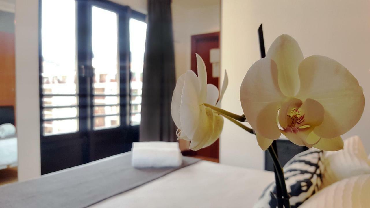 Hotel Oria โตโลซา ภายนอก รูปภาพ