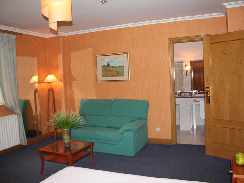 Hotel Oria โตโลซา ห้อง รูปภาพ